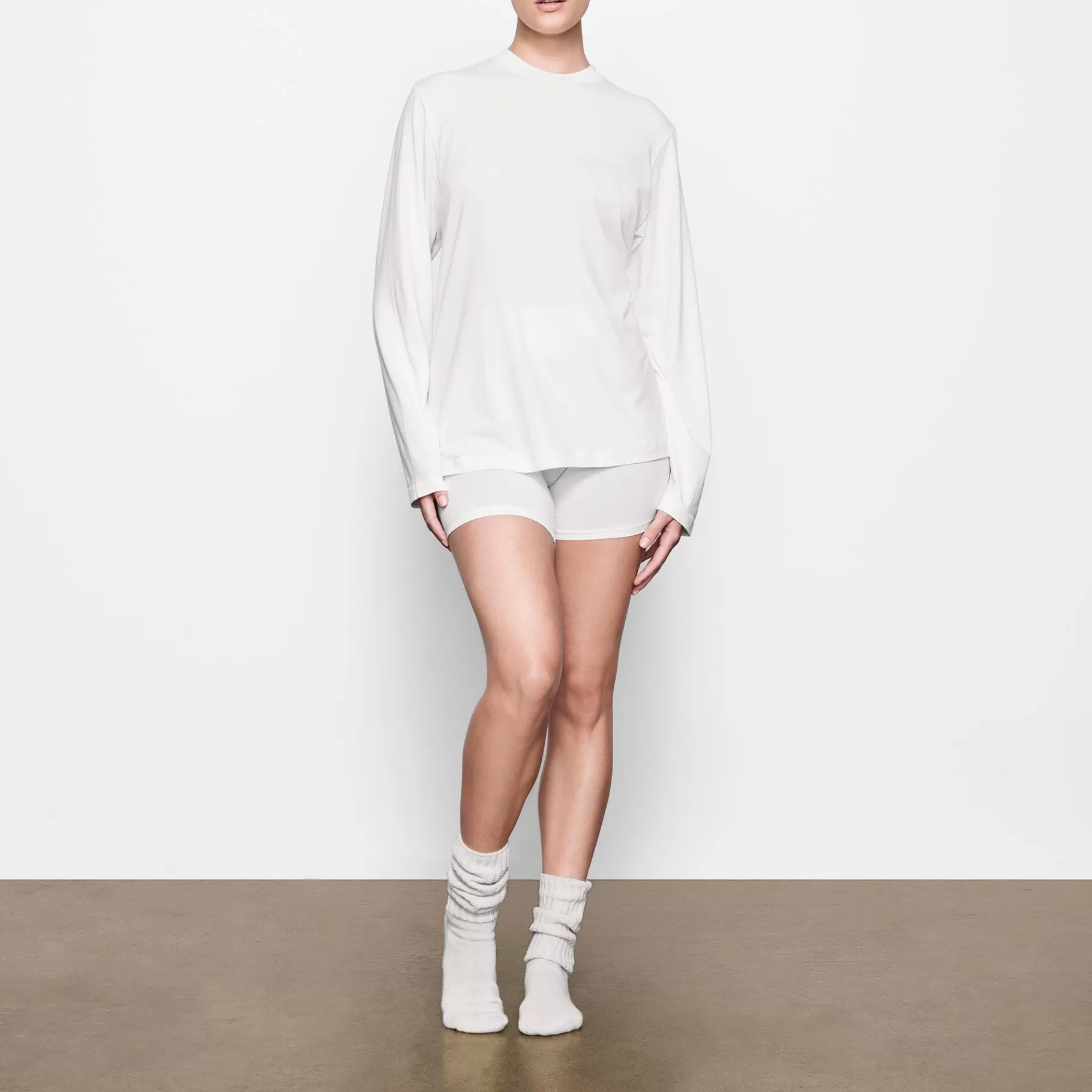 Skims tees & tanks*BOYFRIEND LONG SLEEVE T-SHIRT | MARBLE