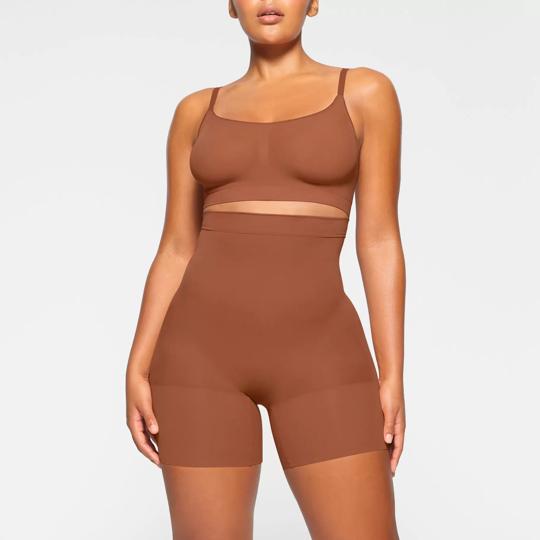 Skims shapewear shorts & leggings*EVERYDAY SCULPT HIGH-WAISTED MID THIGH SHORT | BRONZE