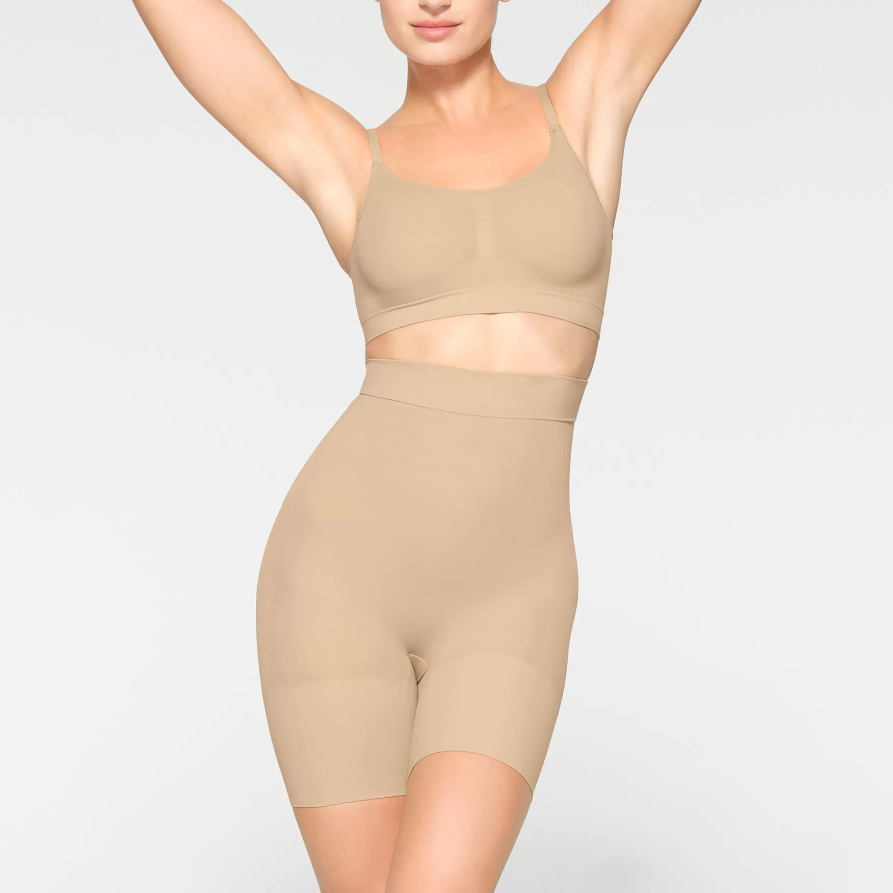 Skims shapewear shorts & leggings*EVERYDAY SCULPT HIGH-WAISTED MID THIGH SHORT | CLAY