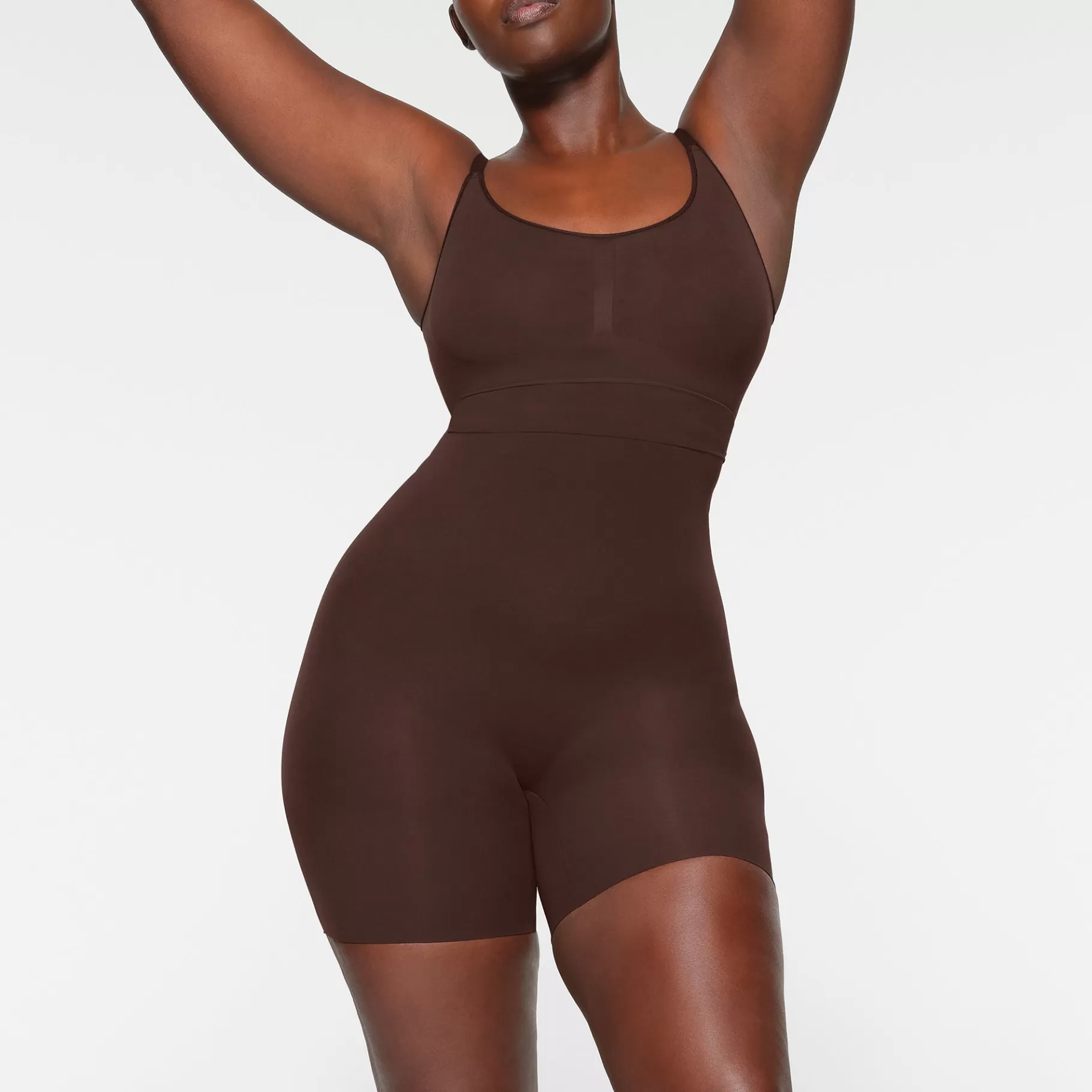 Skims shapewear shorts & leggings*EVERYDAY SCULPT HIGH-WAISTED MID THIGH SHORT | ESPRESSO