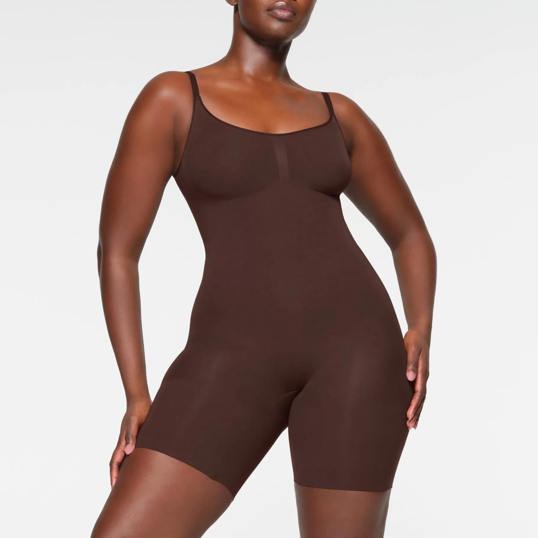 Skims catsuits & onesies*EVERYDAY SCULPT MID THIGH BODYSUIT | ESPRESSO