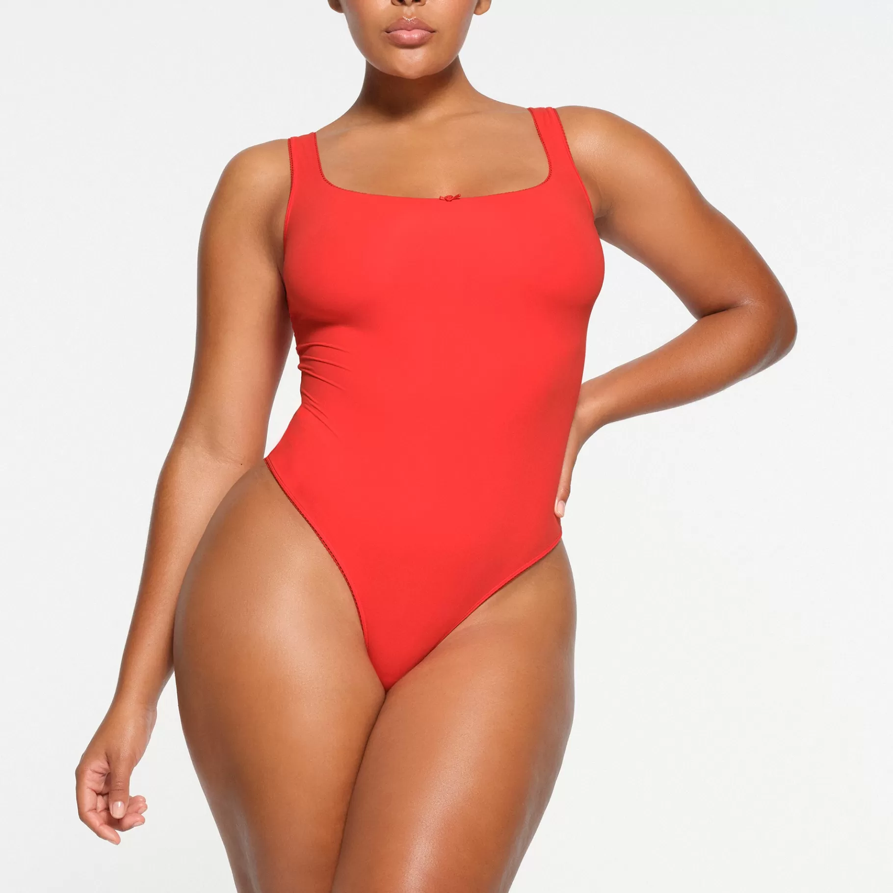 Skims bodysuits*FITS EVERYBODY PICOT TRIM SQUARE NECK BODYSUIT | RUBY