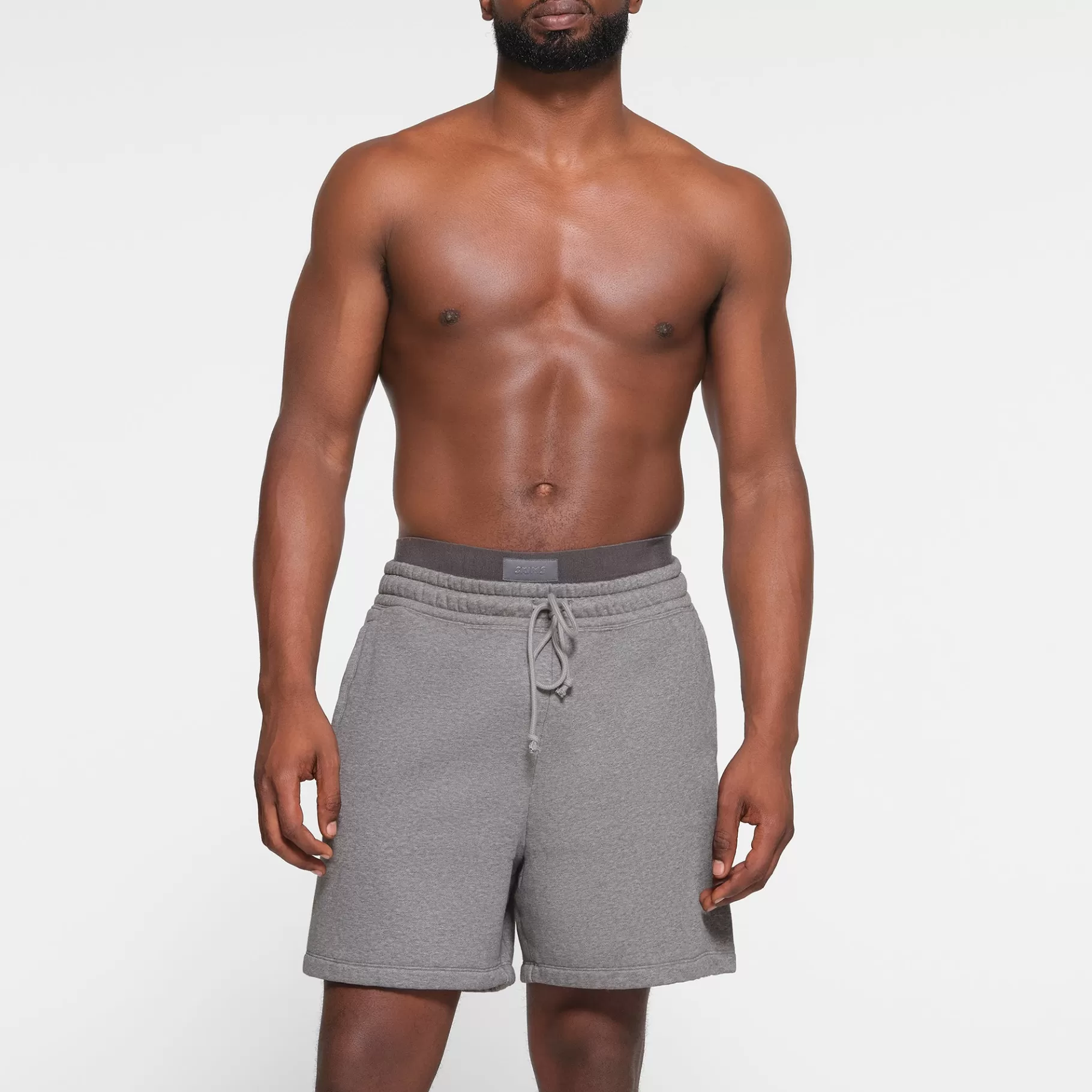 Skims bottoms*FLEECE LOUNGE MENS RELAXED SHORT | DARK HEATHER GREY DARK+HEATHER+GREY