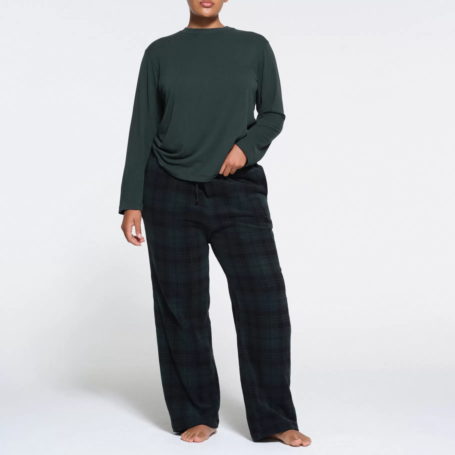 Skims the winter shop*FLEECE SLEEP UNISEX DRAWSTRING PANT | CYPRESS PLAID CYPRESS+PLAID