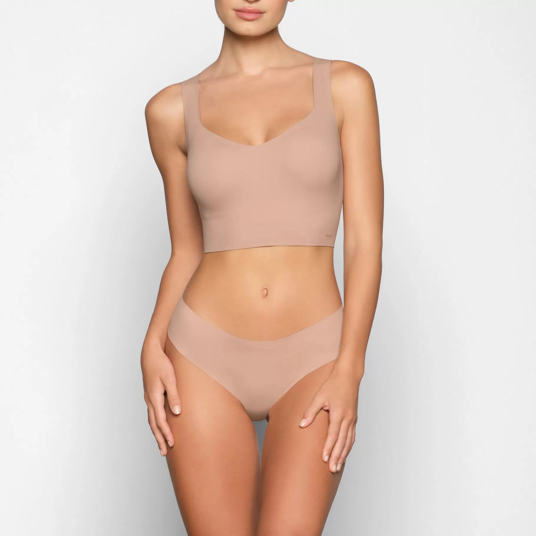 Skims plunge*NAKED PLUNGE LONGLINE BRALETTE | CLAY