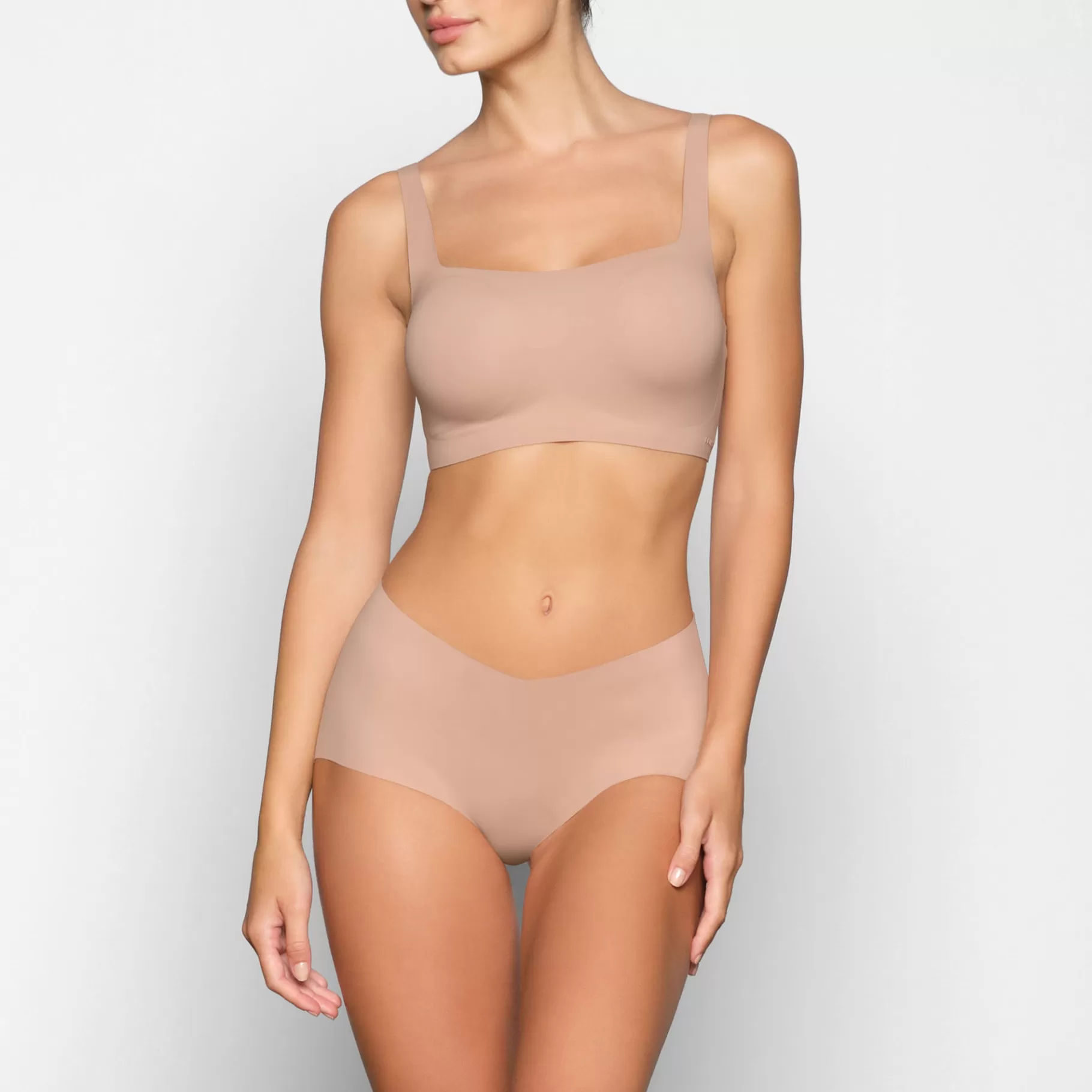 Skims scoop*NAKED SCOOP BRALETTE | CLAY