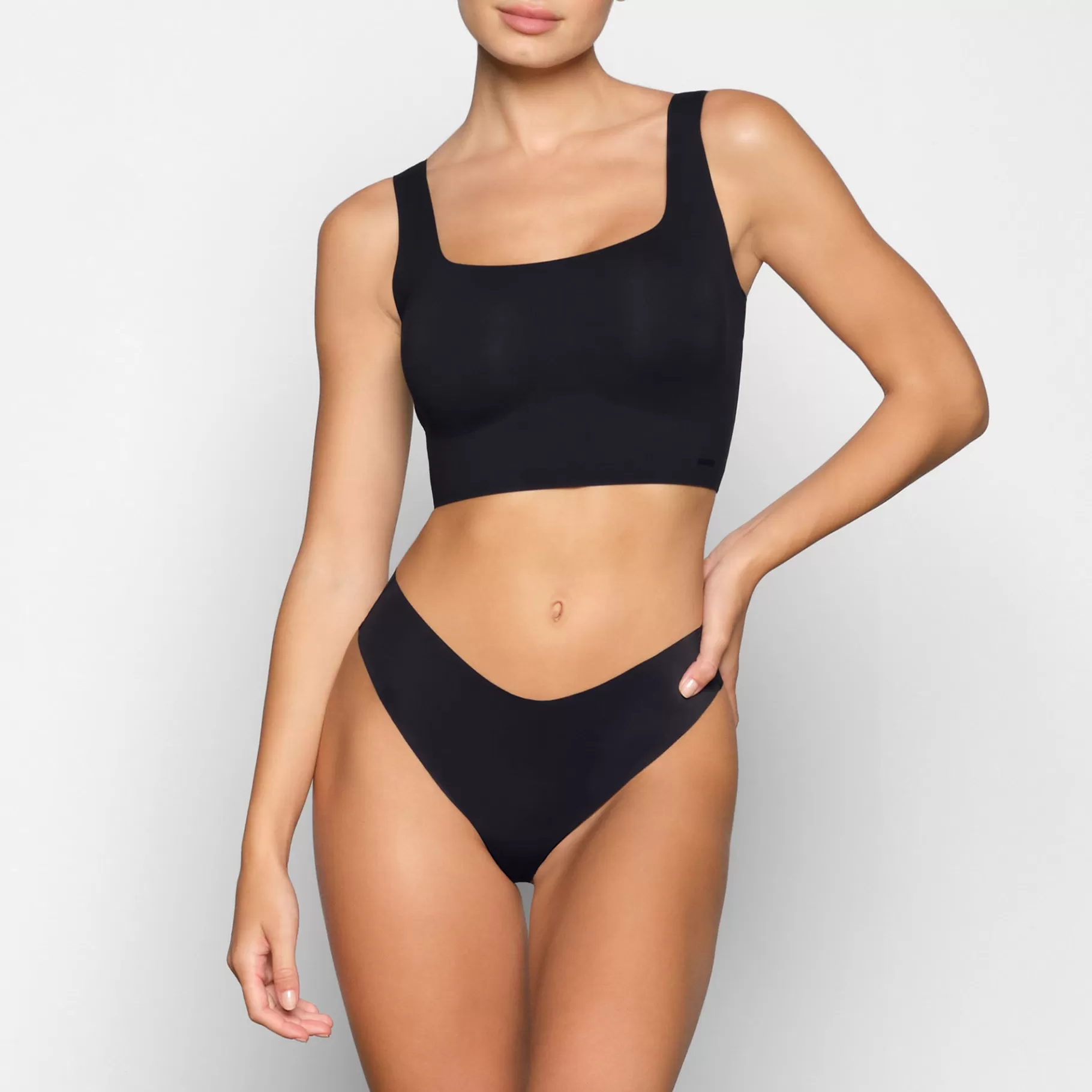 Skims scoop*NAKED SCOOP LONGLINE BRALETTE | ONYX