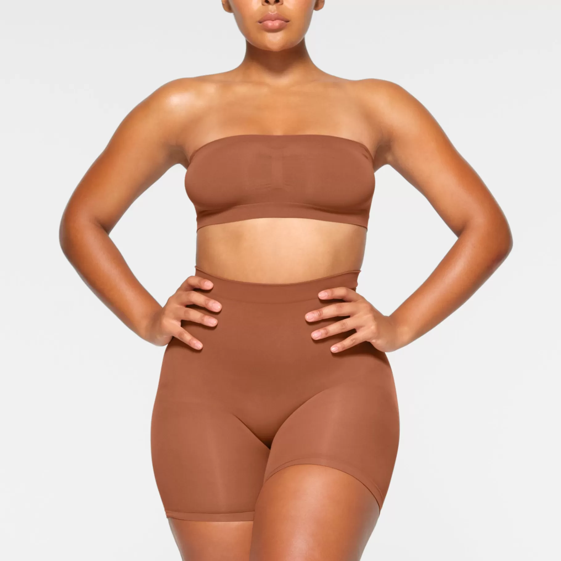 Skims shapewear bras*SEAMLESS SCULPT BANDEAU | BRONZE