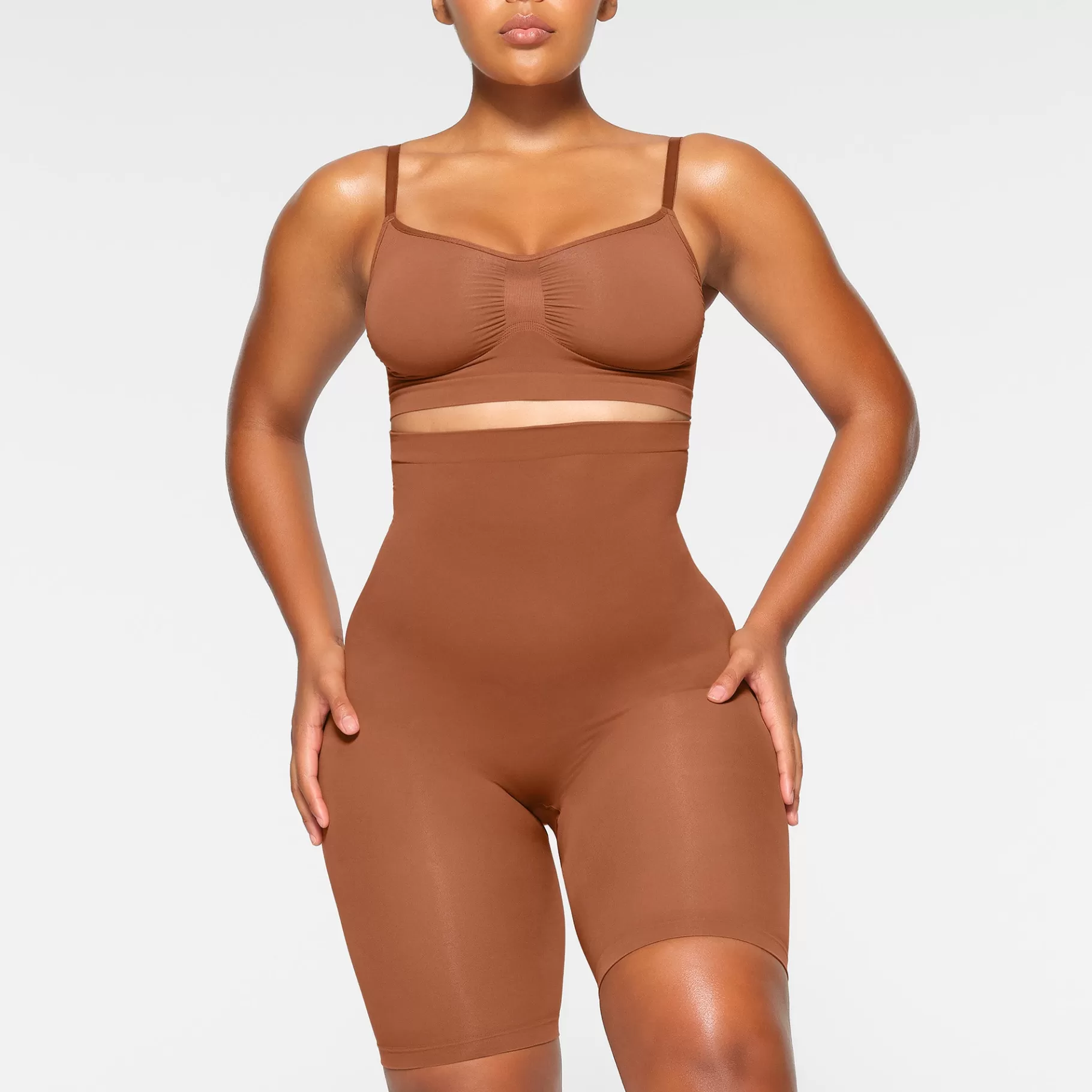 Skims shapewear shorts & leggings*SEAMLESS SCULPT HIGH-WAISTED ABOVE THE KNEE SHORT | BRONZE