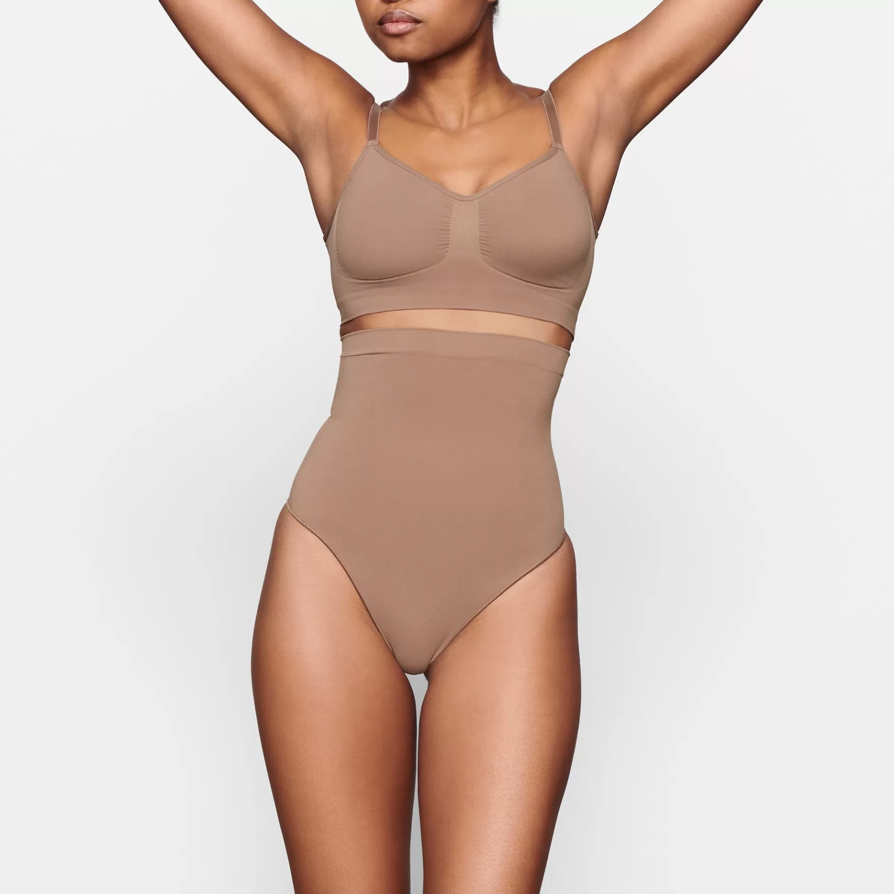 Skims seamless sculpt*SEAMLESS SCULPT HIGH-WAISTED THONG | SIENNA