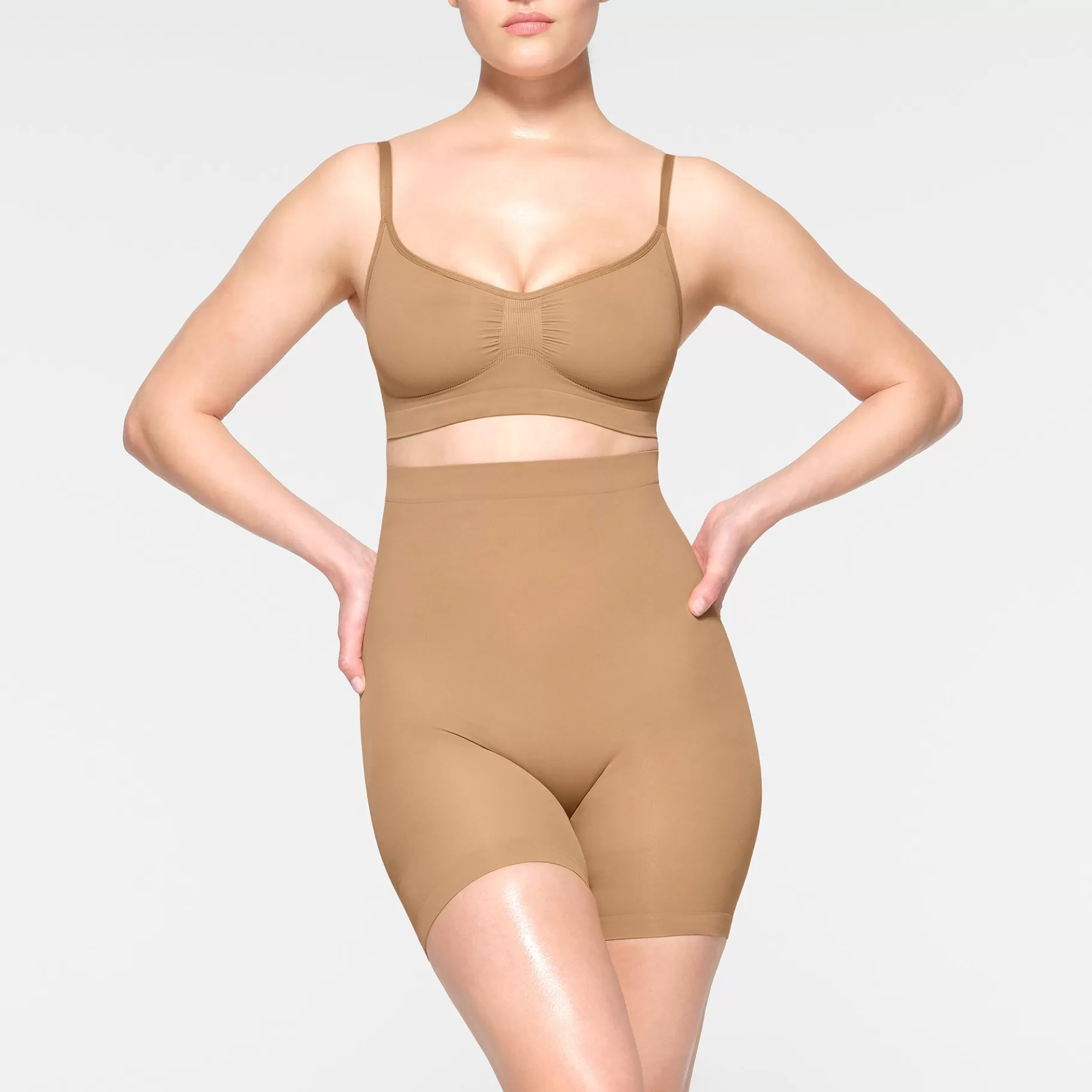 Skims seamless sculpt*SEAMLESS SCULPT MID THIGH SHORT | OCHRE