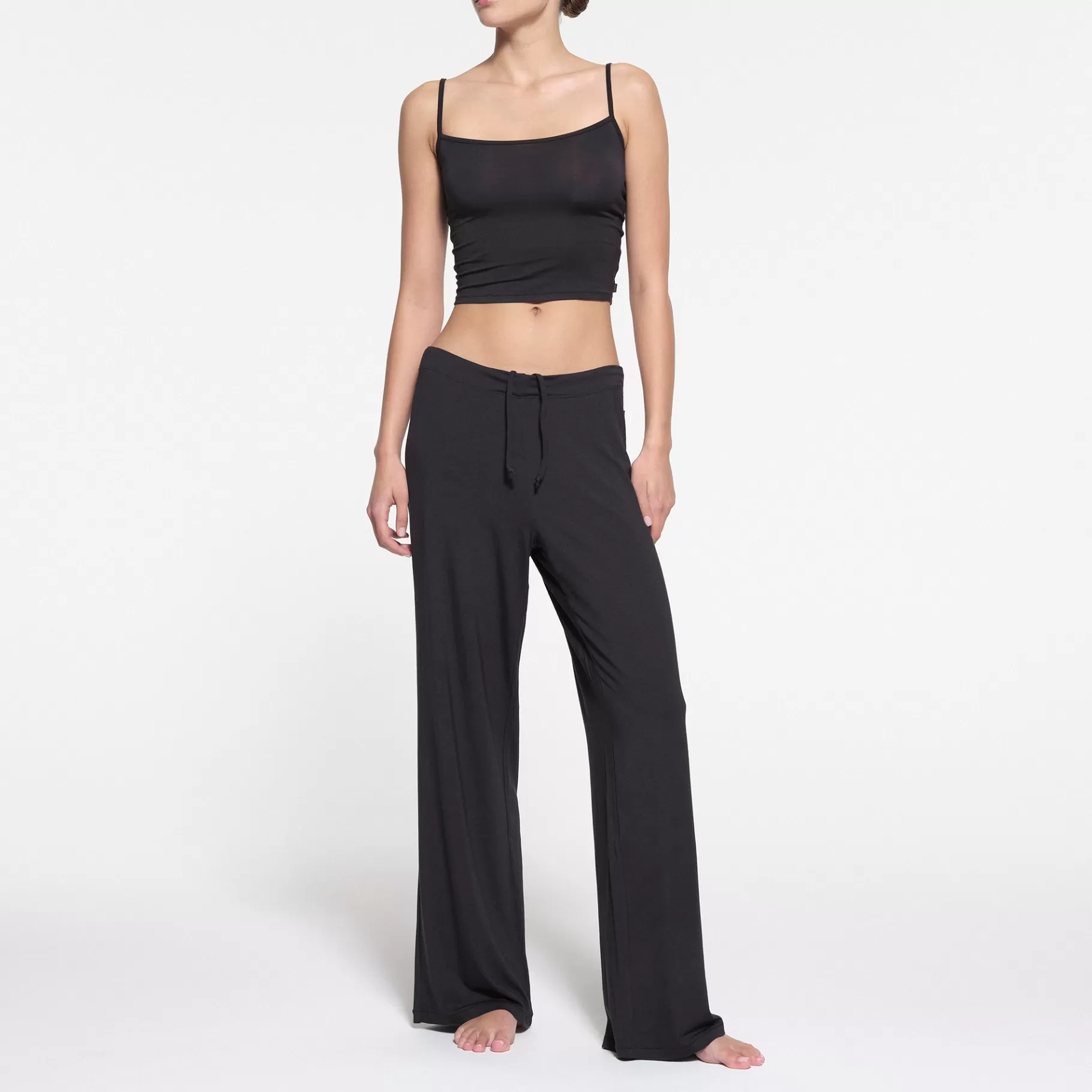 Skims pajamas* SLEEP STRAIGHT NECK CROPPED CAMI | ONYX