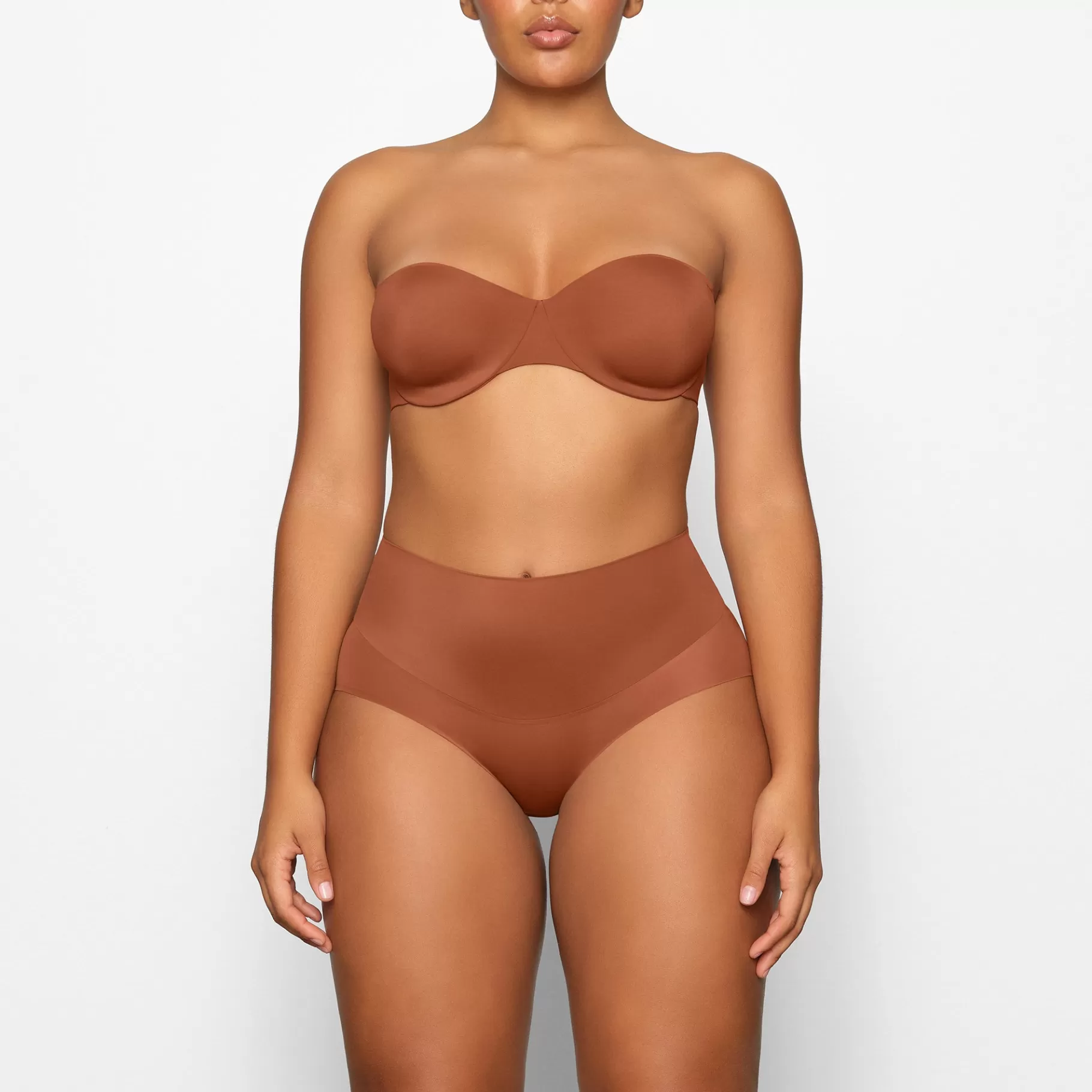 Skims briefs*SMOOTHING INTIMATES HIGH-WAISTED BRIEF | BRONZE