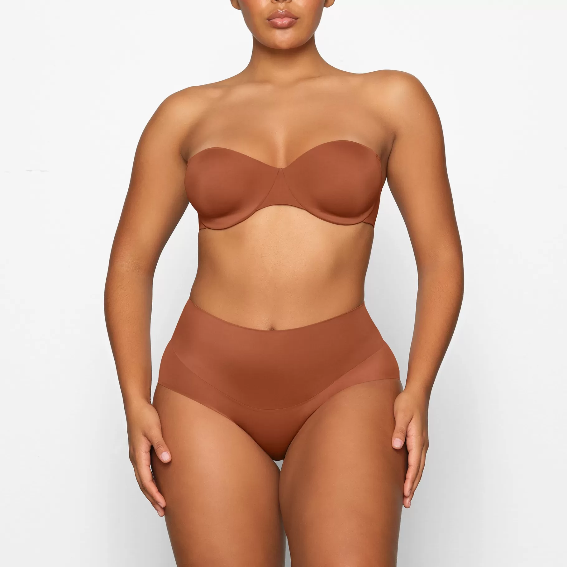 Skims unlined*SMOOTHING INTIMATES UNLINED STRAPLESS BRA | BRONZE