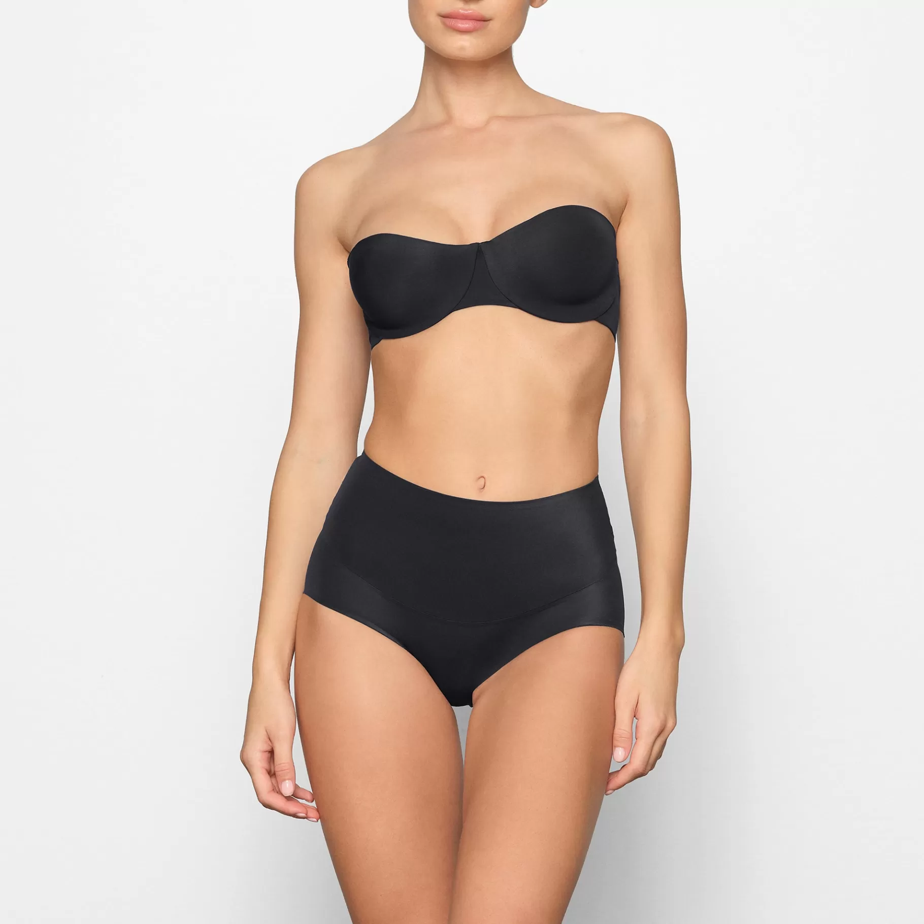 Skims unlined*SMOOTHING INTIMATES UNLINED STRAPLESS BRA | ONYX