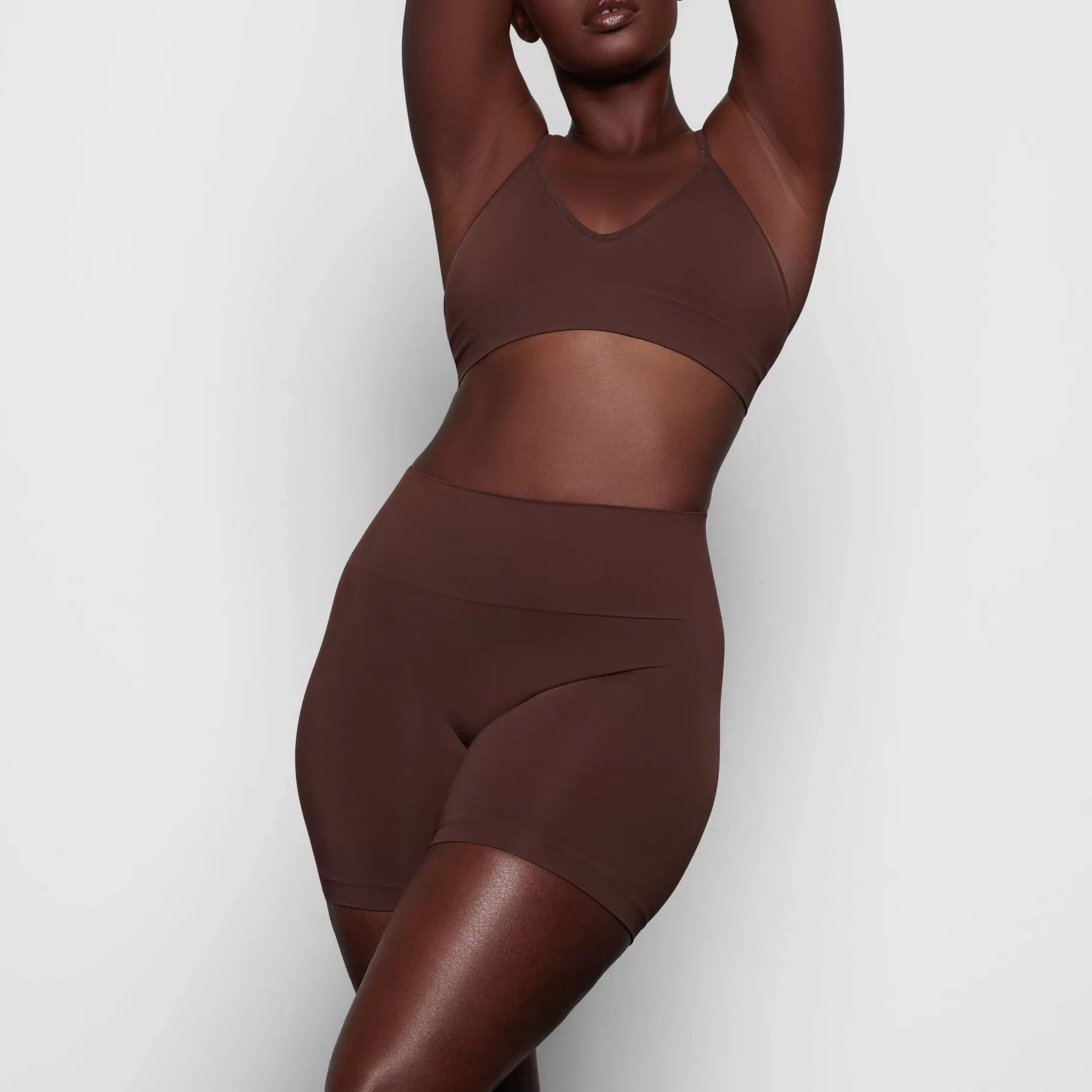 Skims shorts*SOFT SMOOTHING SEAMLESS SHORT | COCOA